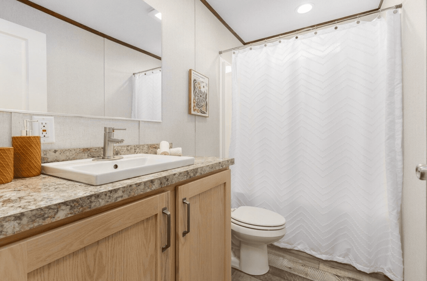 Elite 2  bathroom home features