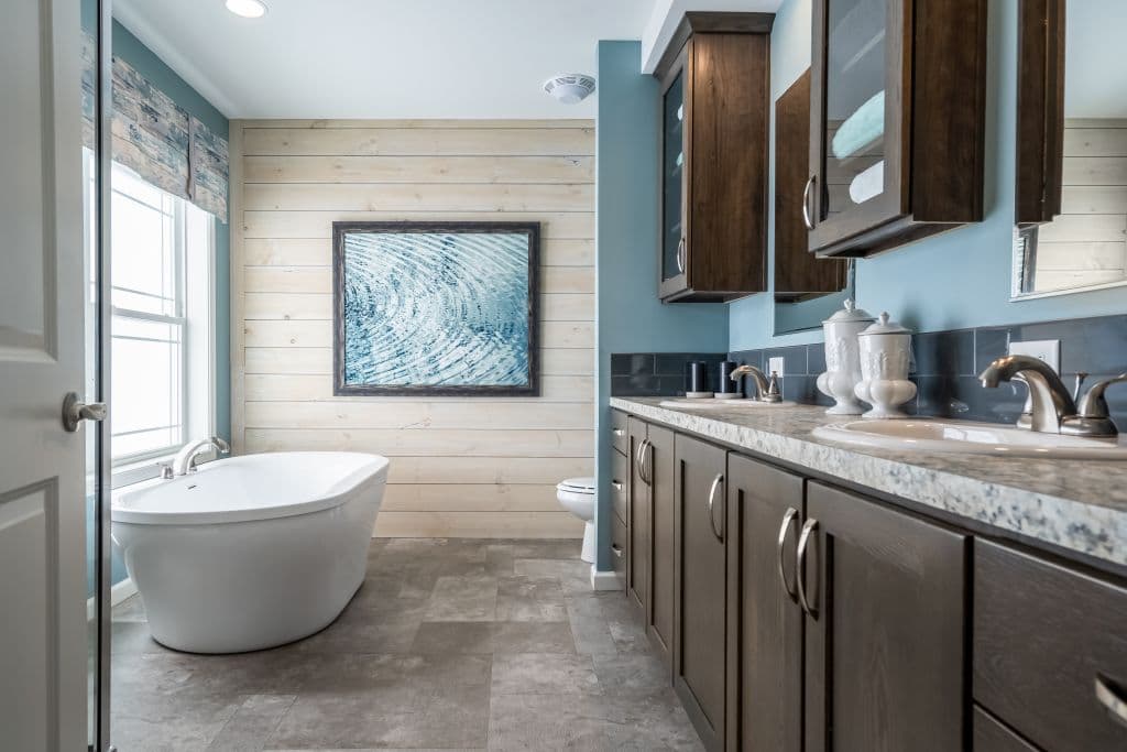 La bella casa ranch 2p2801-r bathroom home features