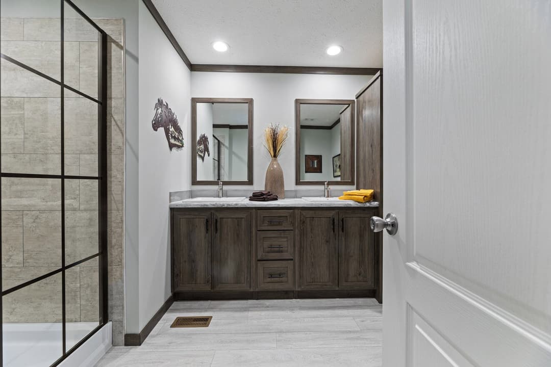 Elevation 32523d bathroom home features