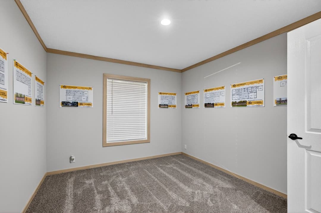 Ignition 32704e bedroom home features