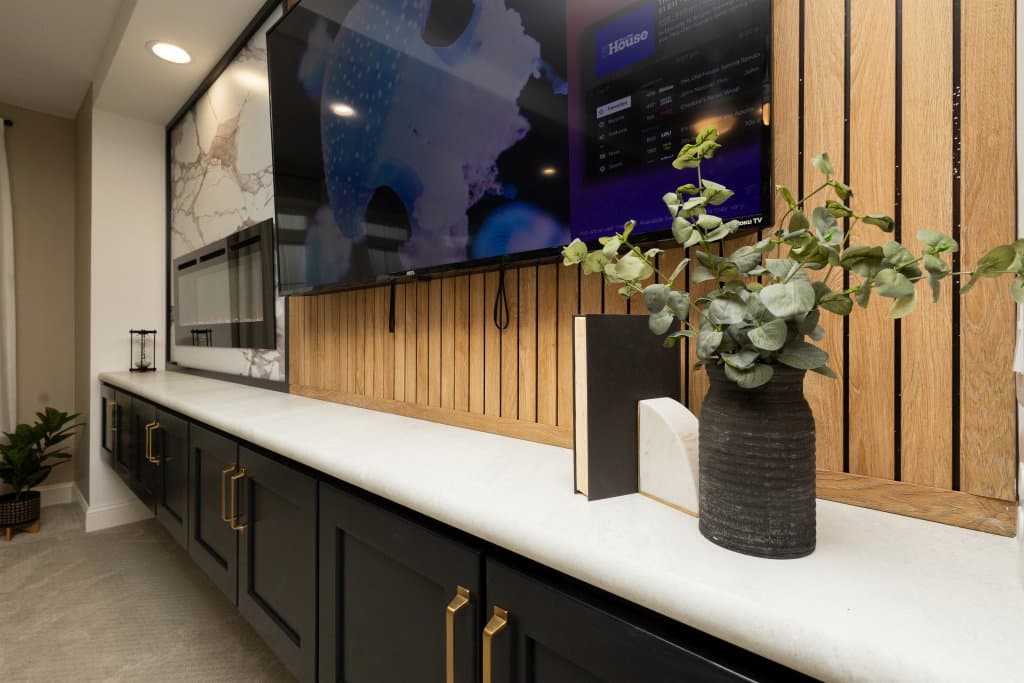 Ultra ranch 2p2460-x interior home features