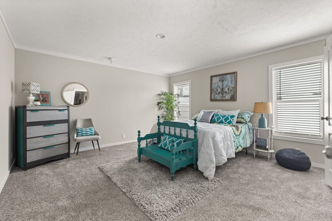 Big beam house 32663x bedroom home features
