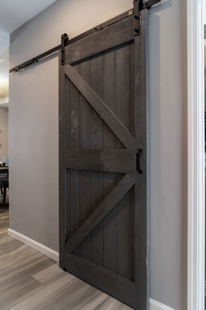 La bella casa ranch 2p2801-r interior home features